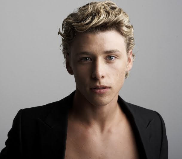 Beautiful Men and Women...: MIT...